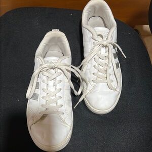 Adidas White Sneakers Women’s 8.5 Silver Stripe Lace Up Casual Shoes